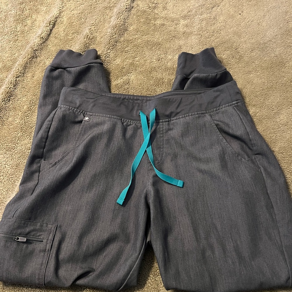 Figs Graphite Zamora Joggers!